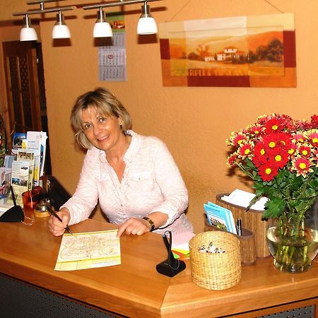 Hotel-Pension Grüne Linde Delitzsch Dış mekan fotoğraf
