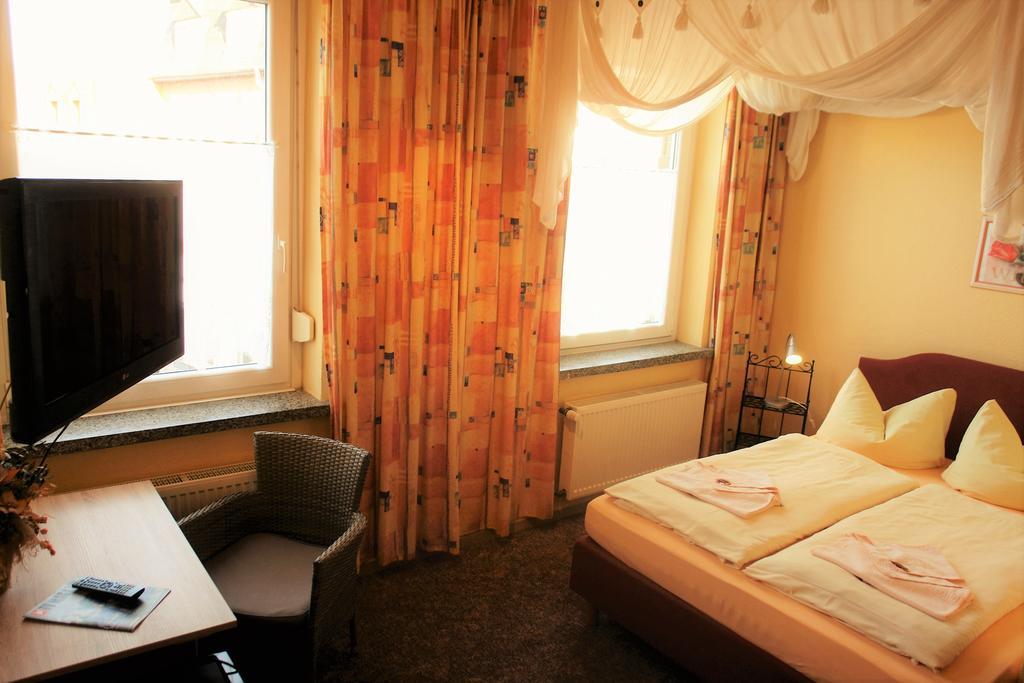Hotel-Pension Grüne Linde Delitzsch Oda fotoğraf
