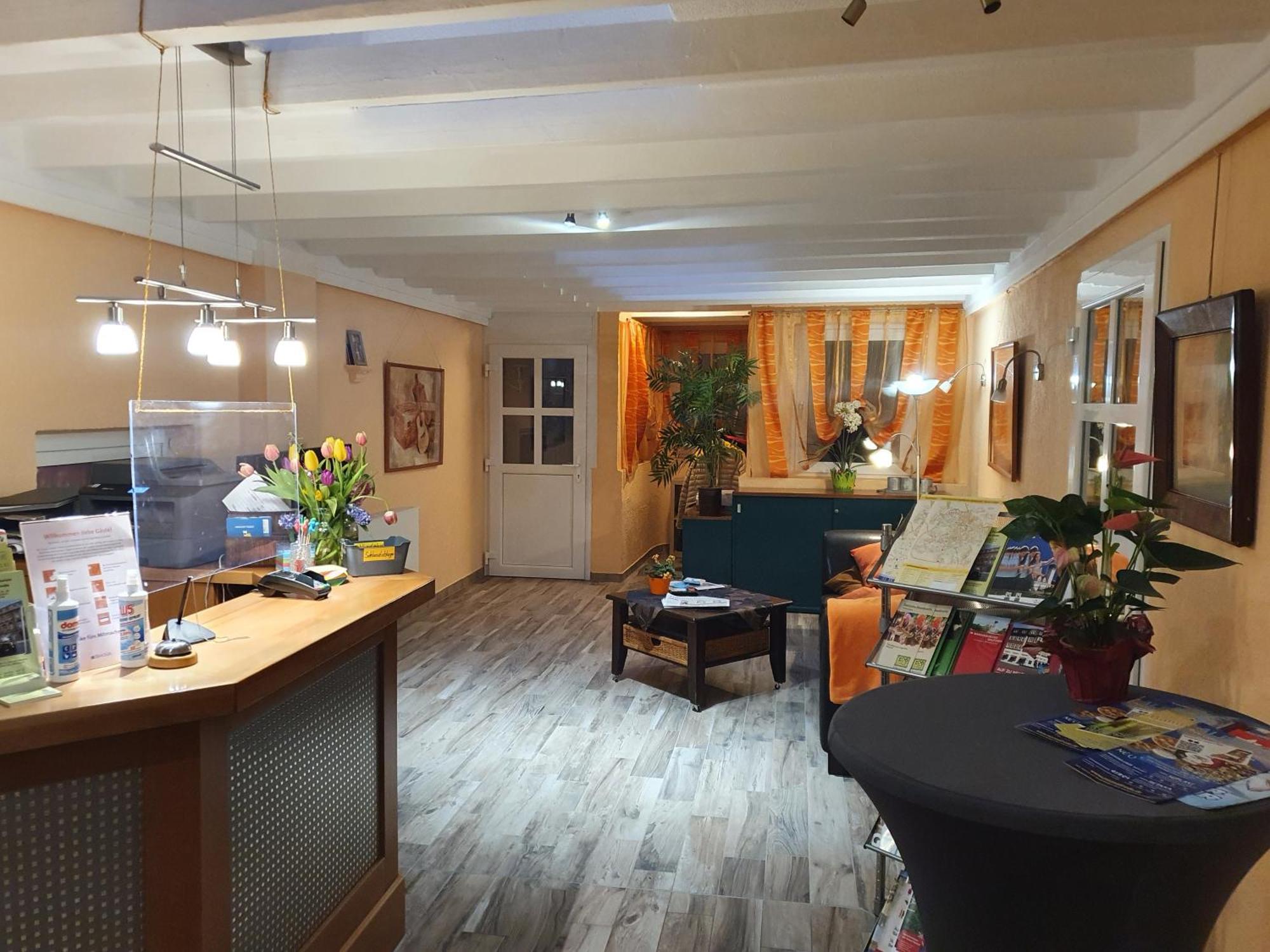 Hotel-Pension Grüne Linde Delitzsch Dış mekan fotoğraf